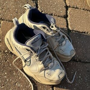 Nike Air Monarch IV Men's Athletic Sneakers